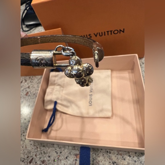 Louis Vuitton bracelet - Picture 2 of 3